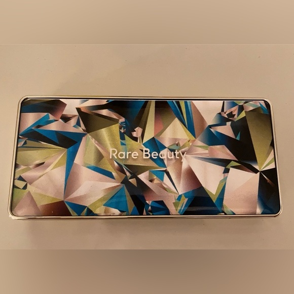 Rare Beauty eyeshadow - Confident Energy - Picture 3 of 6